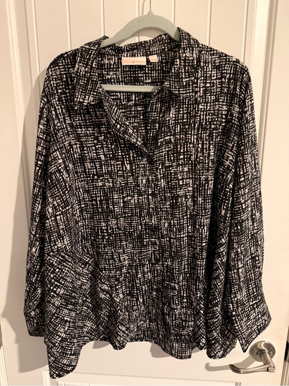 Belle by Kim Gravel Black & White Abstract Button-Front Blouse — 2X
